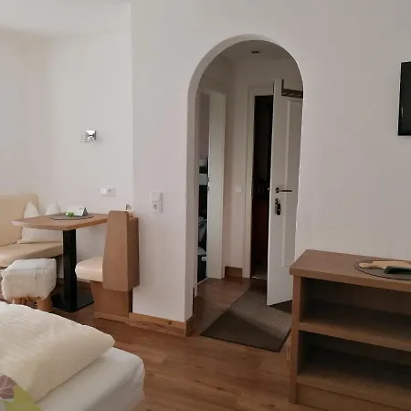 Claudia Zell Am Bed and breakfast *