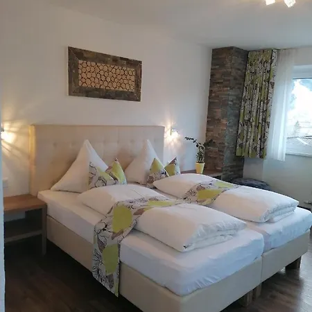 Bed & Breakfast Claudia Zell Am *