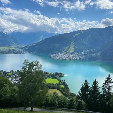 Claudia Zell Am ツェル アム ゼー