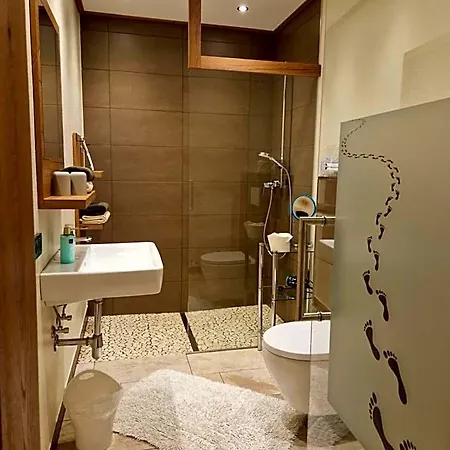 Claudia Zell Am 3* 滨湖采尔
