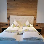 Frühstückspension Claudia Zell Am 3*